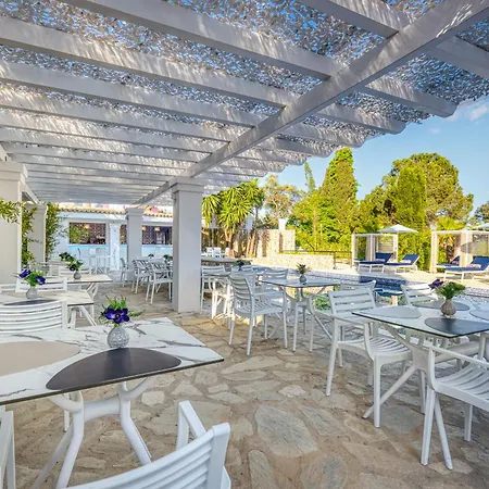 K, Boutique 4*