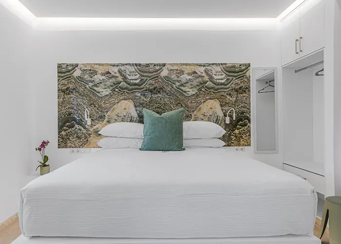 1- Zeus Suite - Kommeno Villa K Boutique Hotel. ホテル 4*