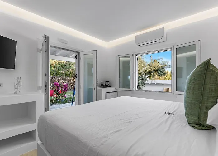 1- Zeus Suite - Kommeno Villa K Boutique Hotel. 4*