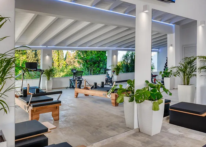 1- Zeus Suite - Kommeno Villa K Boutique Hotel. ホテル 4*