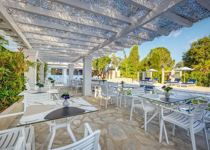 1- Zeus Suite - Kommeno Villa K Boutique Hotel. 4*